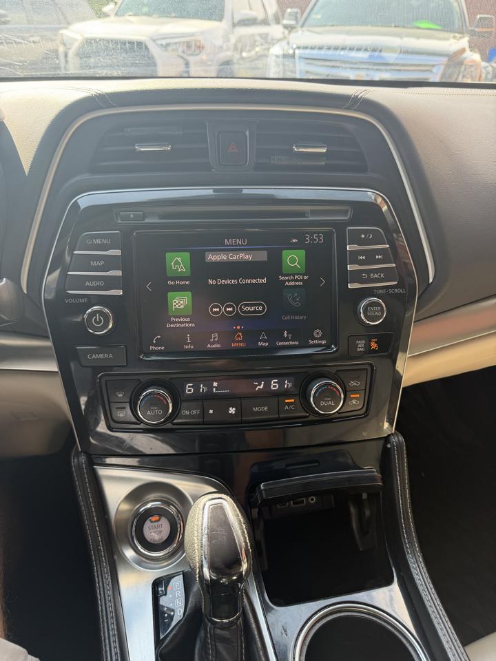 Nissan Maxima SV 3.5L 2021