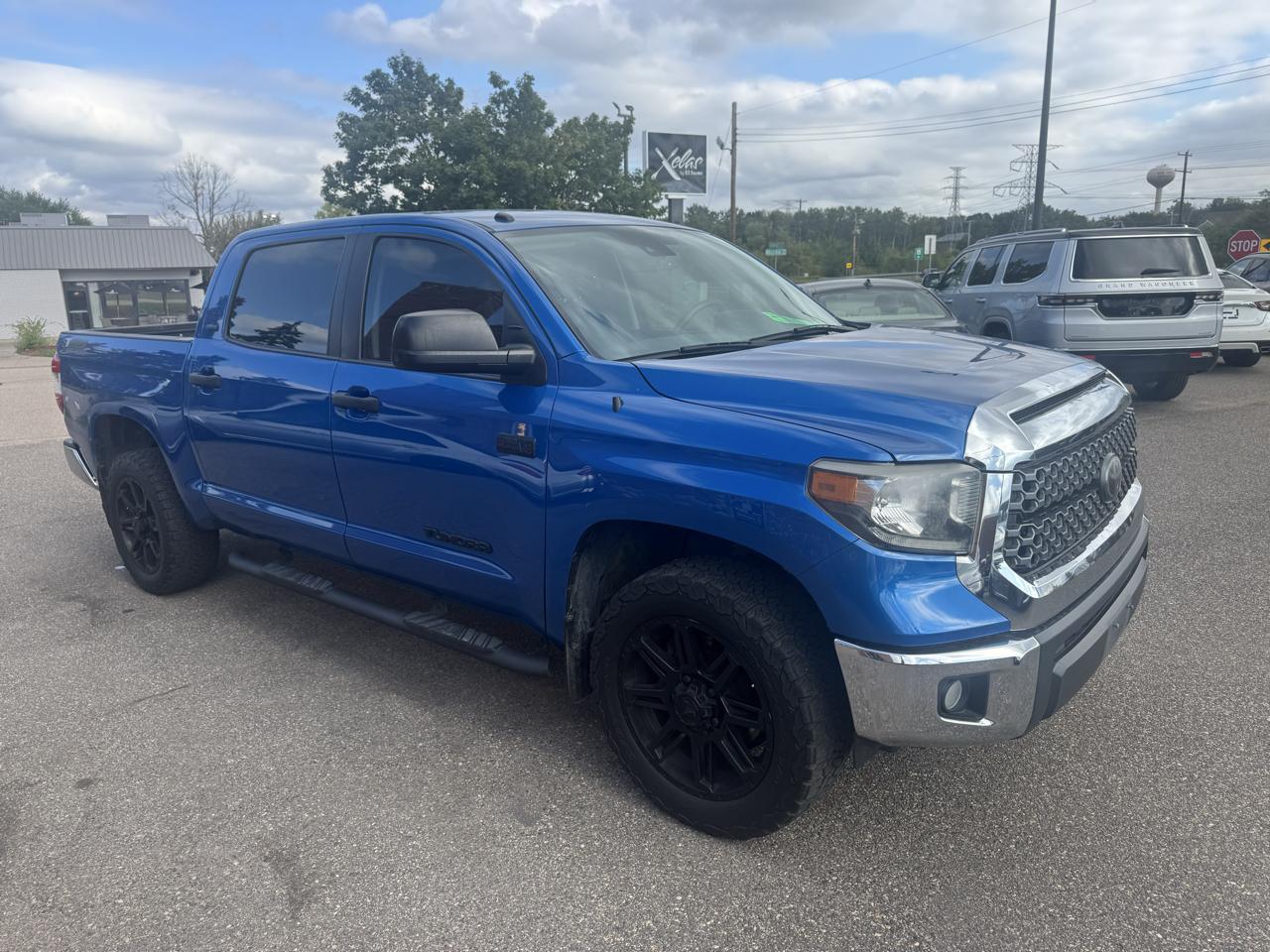 Toyota Tundra SR5 CrewMax 2WD 2018