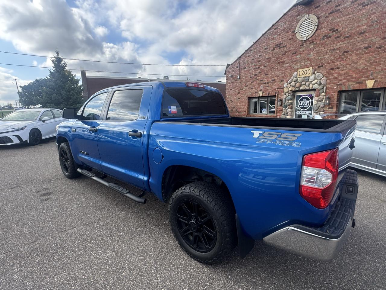 Toyota Tundra SR5 CrewMax 2WD 2018