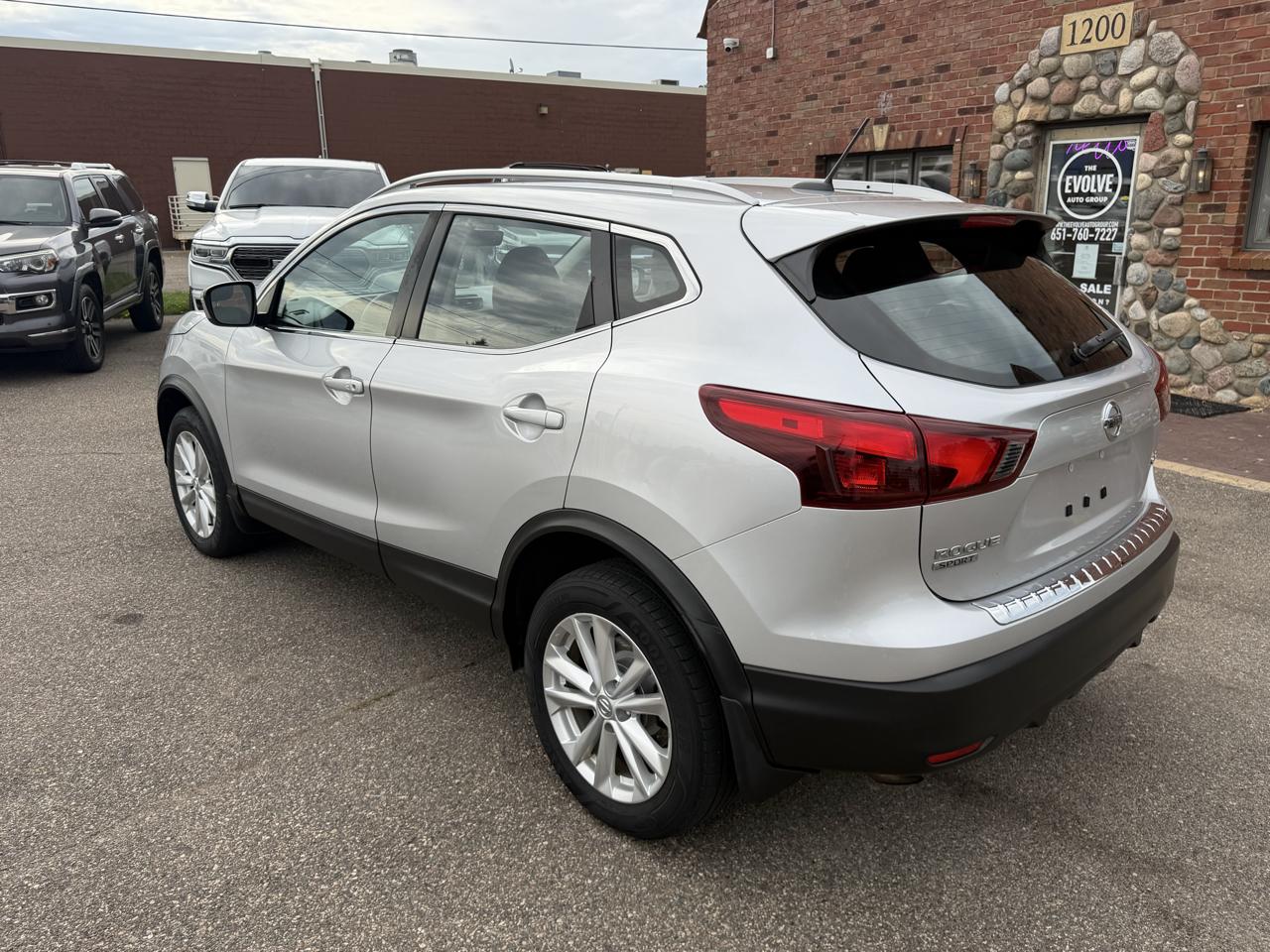 Nissan Rogue Sport AWD SV 2017