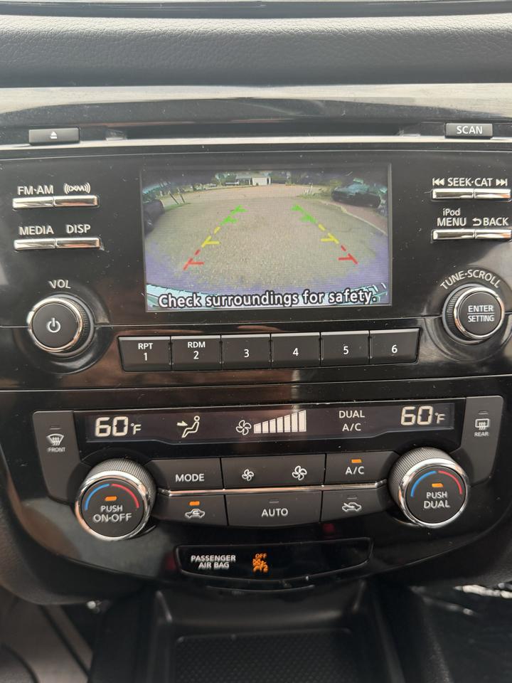 Nissan Rogue Sport AWD SV 2017