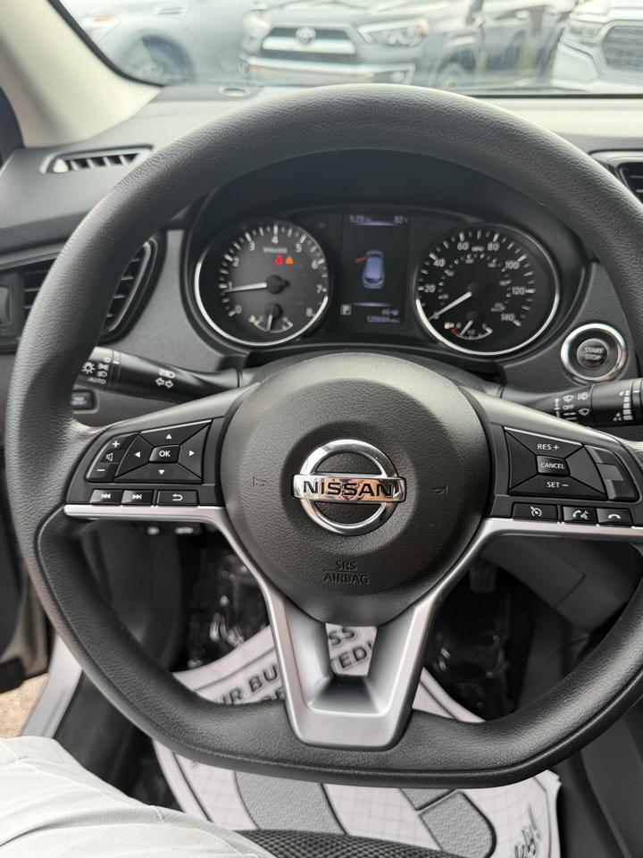 Nissan Rogue Sport AWD SV 2017