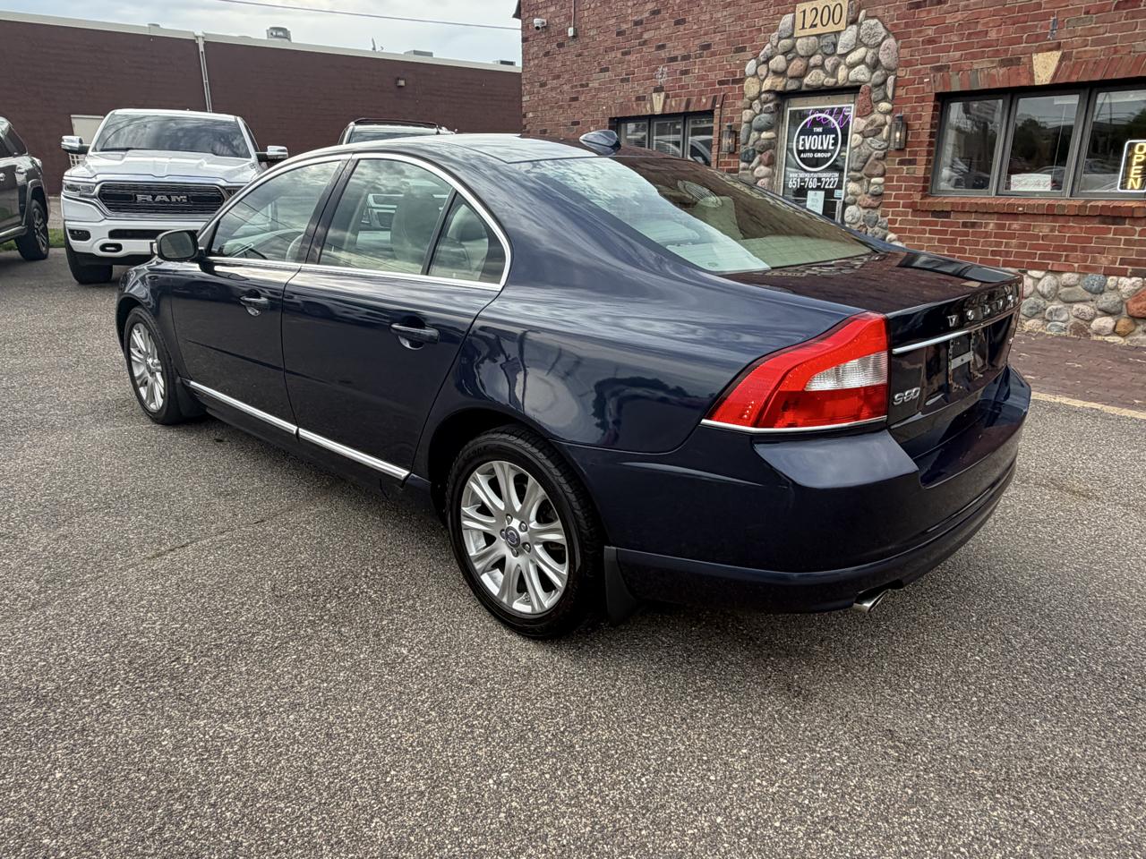 Volvo S80 4dr Sdn I6 FWD 2010