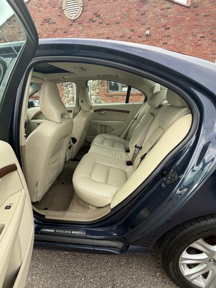 Volvo S80 4dr Sdn I6 FWD 2010