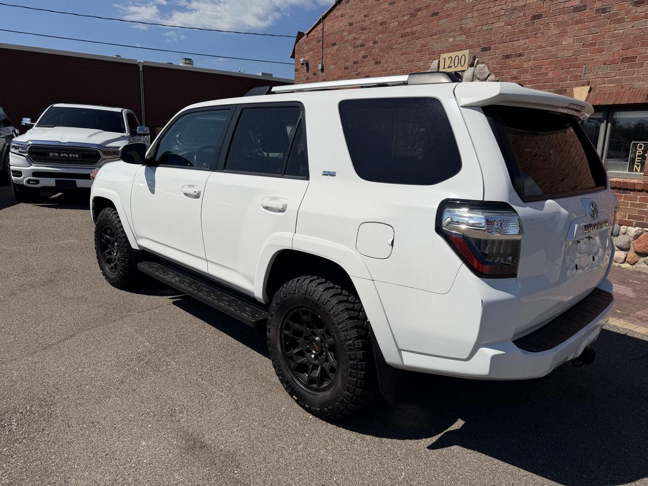 Toyota 4Runner TRD Off Road Premium 4WD (Natl) 2019