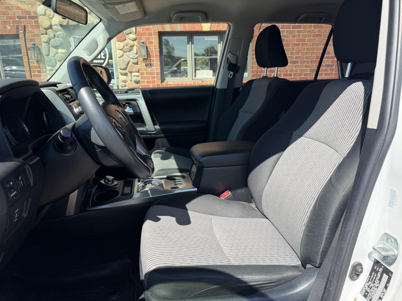 Toyota 4Runner TRD Off Road Premium 4WD (Natl) 2019