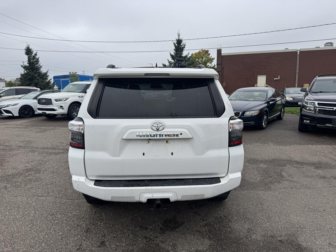 Toyota 4Runner SR5 4WD (Natl) 2019
