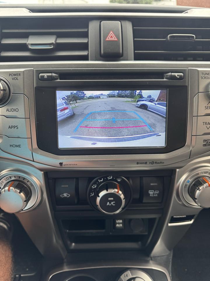 Toyota 4Runner SR5 4WD (Natl) 2019