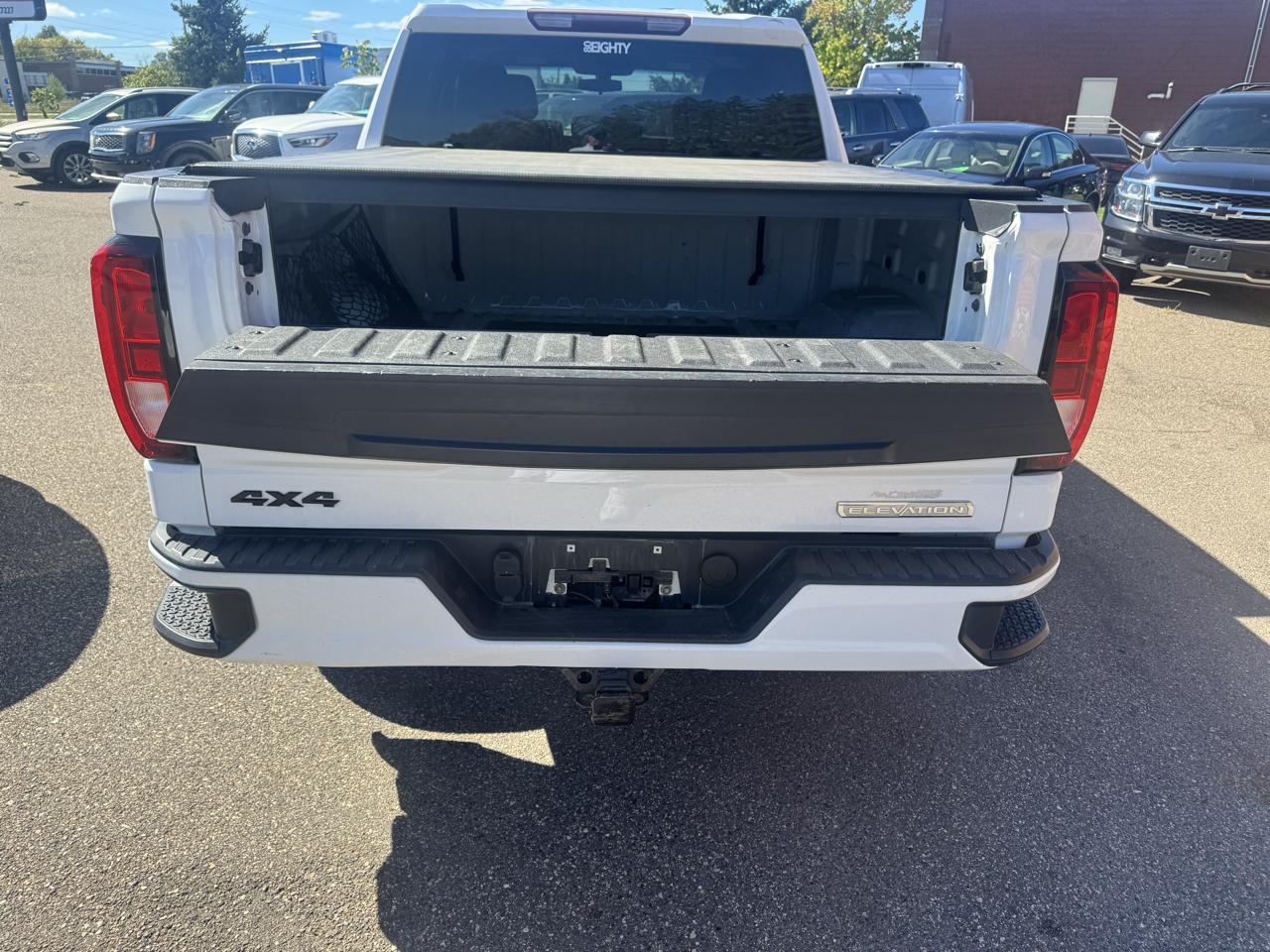 GMC Sierra 1500 4WD Crew Cab 147" Elevation 2021
