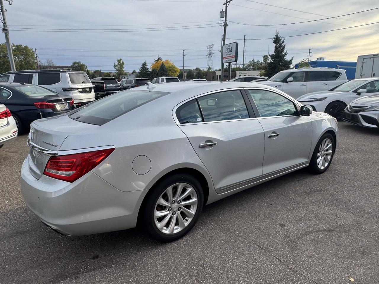 Buick LaCrosse 4dr Sdn Leather FWD 2014
