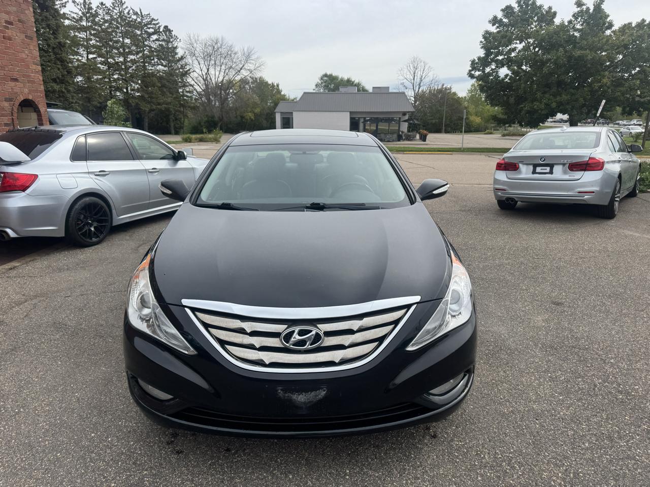 Hyundai Sonata 4dr Sdn 2.4L Auto Ltd 2011