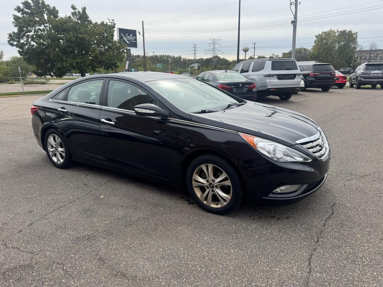 Hyundai Sonata 4dr Sdn 2.4L Auto Ltd 2011