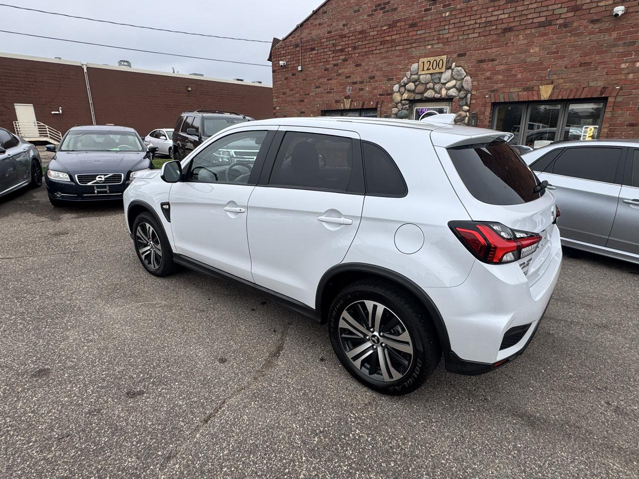Mitsubishi Outlander Sport S 2.0 AWC 2025
