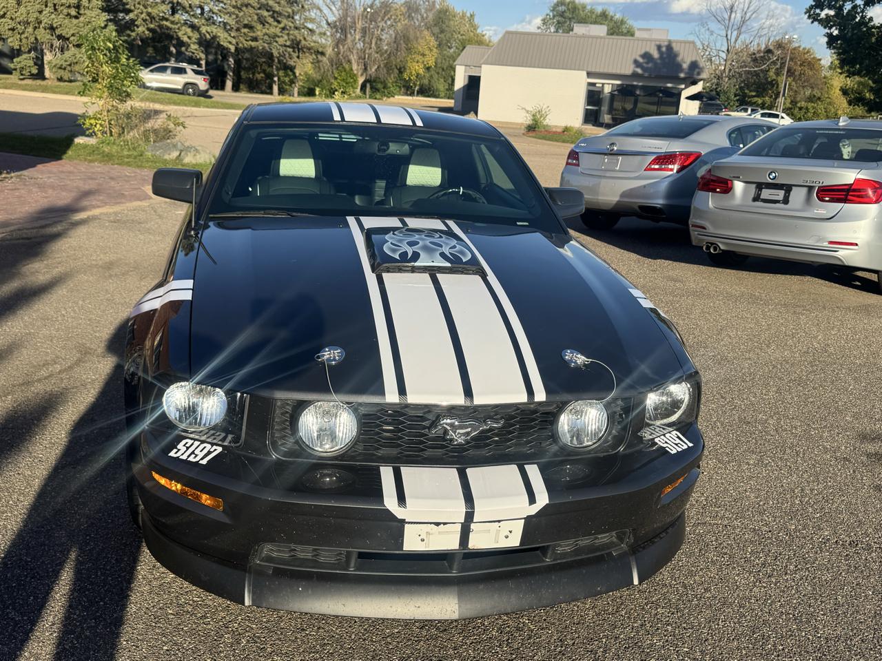 Ford Mustang 2dr Cpe GT Deluxe 2007