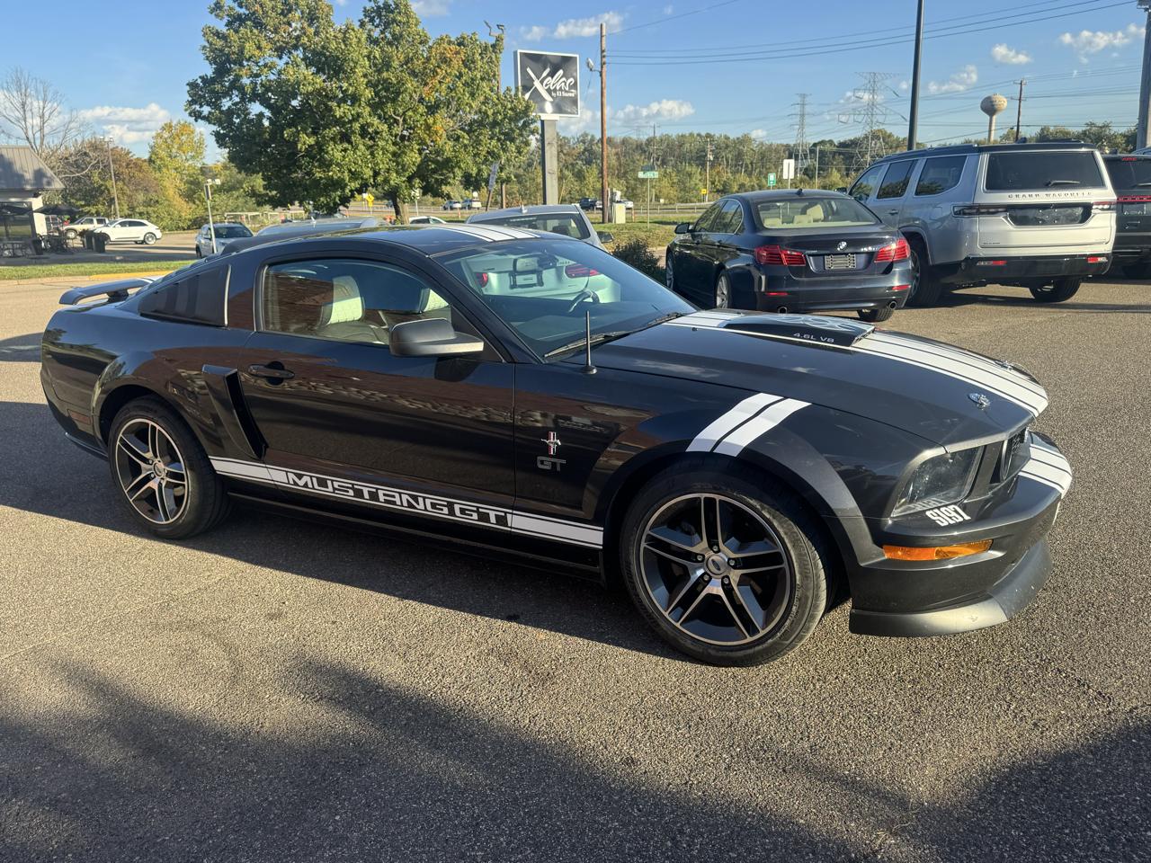Ford Mustang 2dr Cpe GT Deluxe 2007