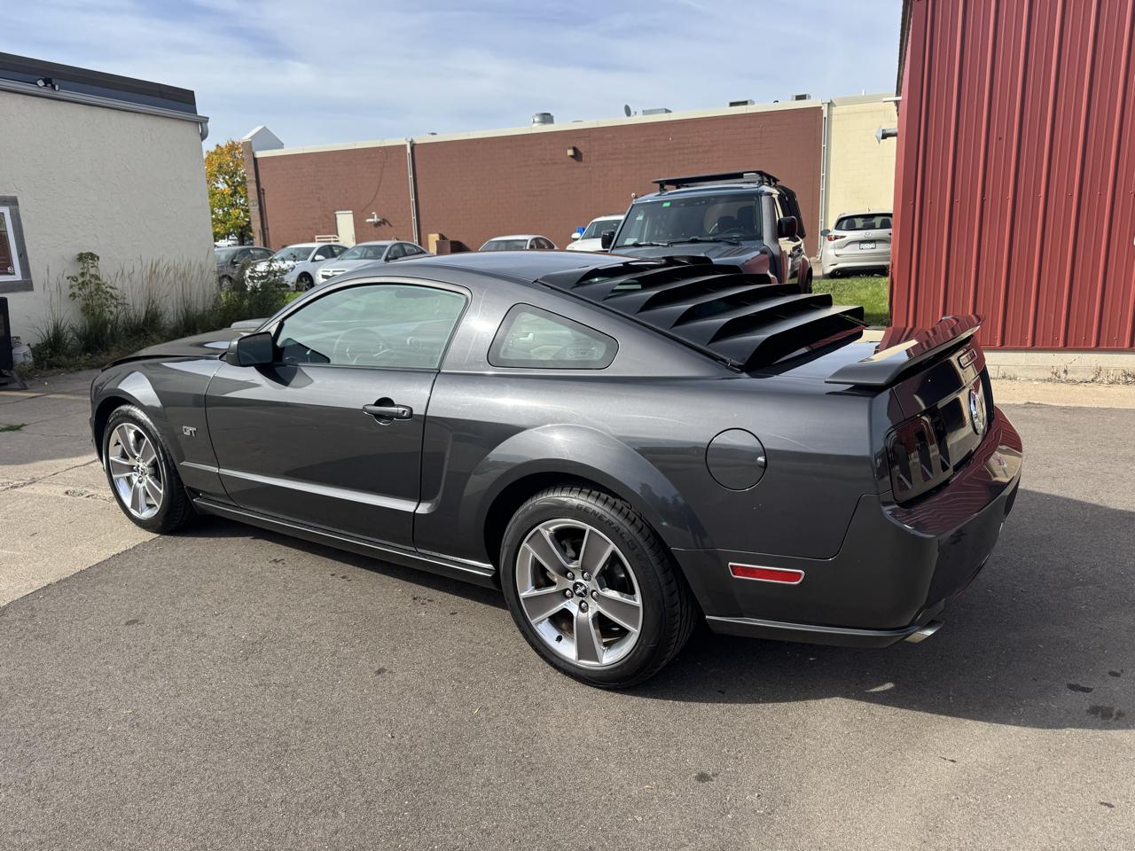 Ford Mustang 2dr Cpe GT Deluxe 2007