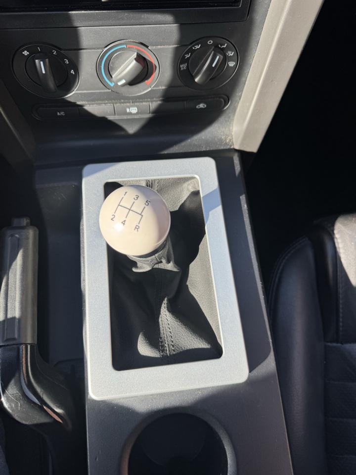 Ford Mustang 2dr Cpe GT Deluxe 2007