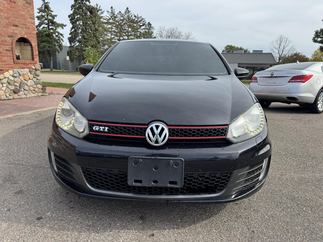 Volkswagen GTI 4dr HB DSG 2012
