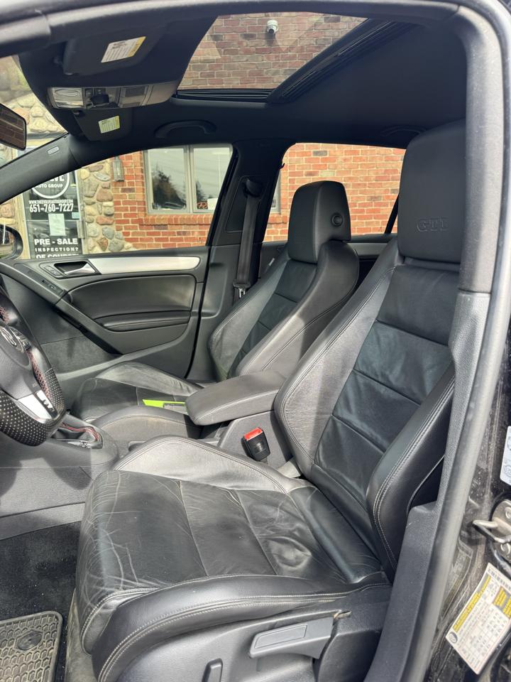 Volkswagen GTI 4dr HB DSG 2012