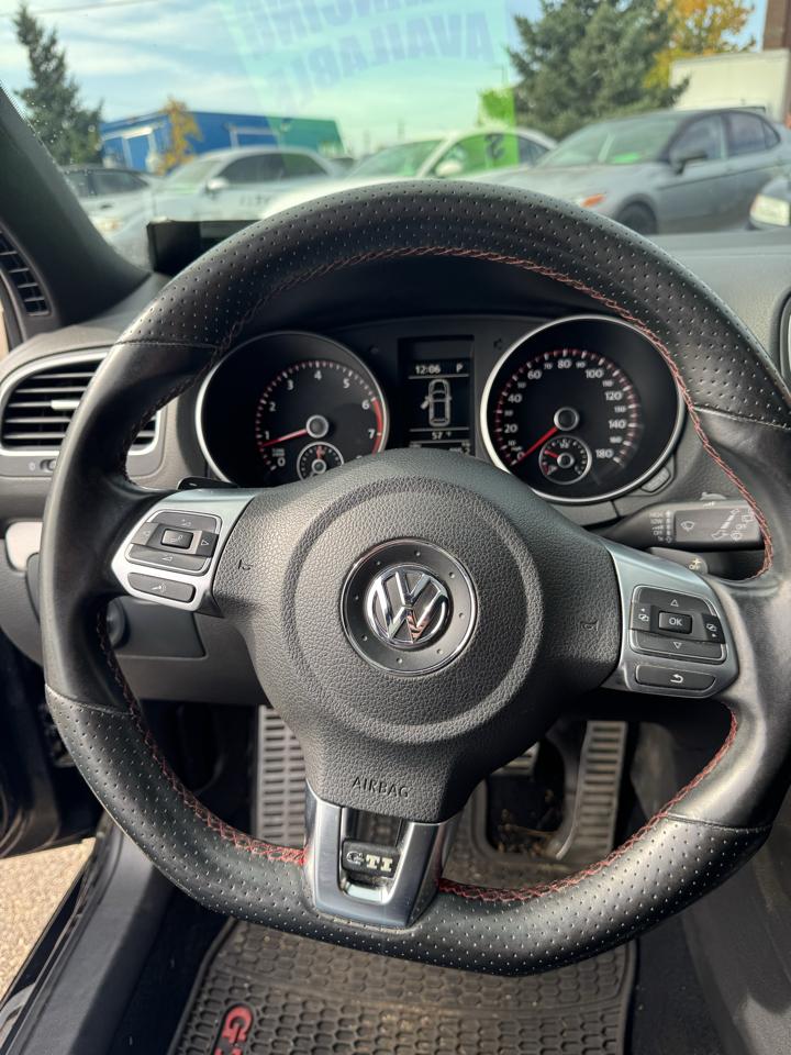 Volkswagen GTI 4dr HB DSG 2012