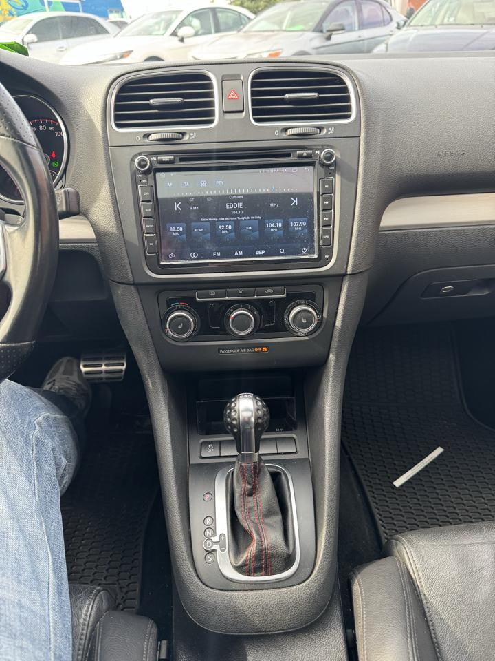 Volkswagen GTI 4dr HB DSG 2012