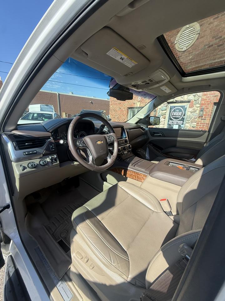 Chevrolet Tahoe 4WD 4dr Premier 2017