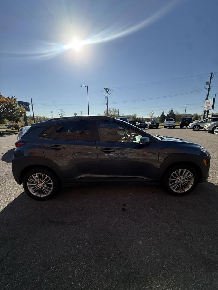 Hyundai Kona SEL Auto AWD 2021