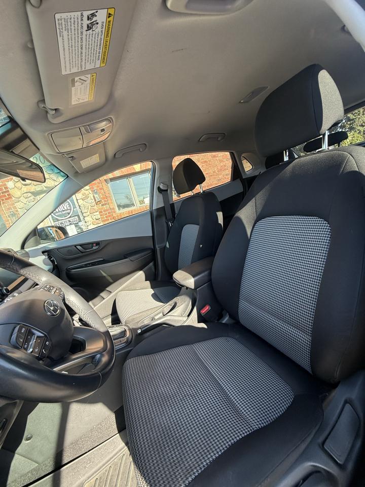 Hyundai Kona SEL Auto AWD 2021