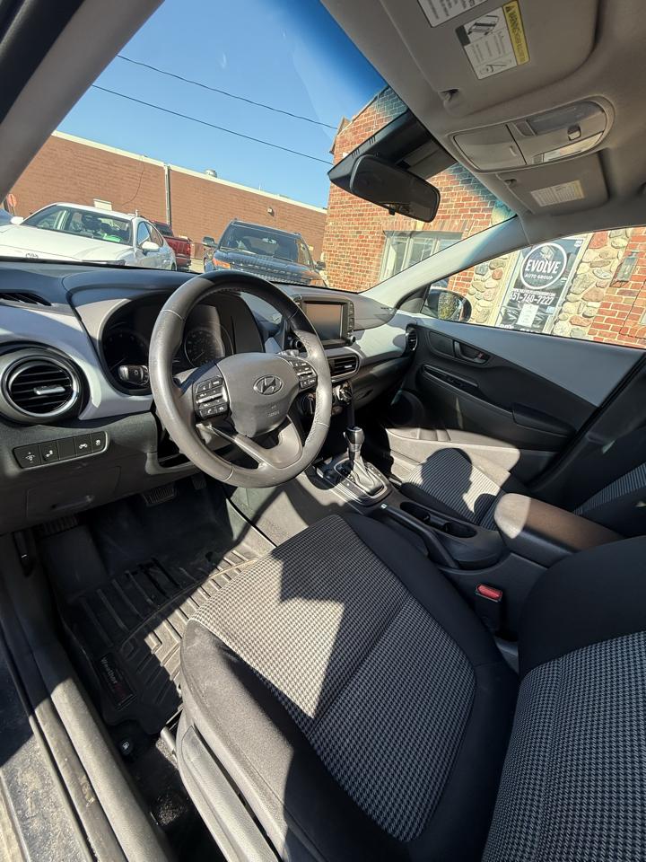 Hyundai Kona SEL Auto AWD 2021