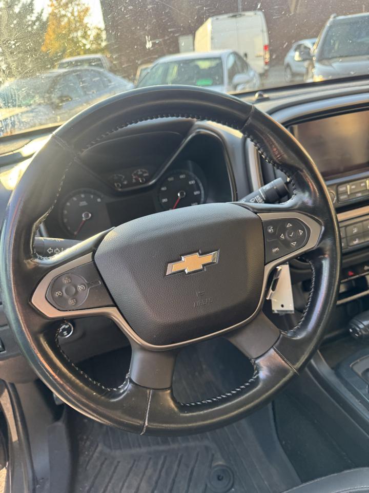 Chevrolet Colorado Z71 Crew Cab Short Box 4WD 2017
