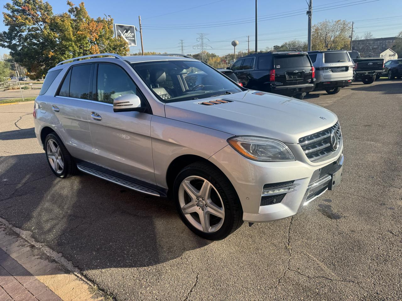 Mercedes-Benz M-Class 4MATIC 4dr ML 550 2014