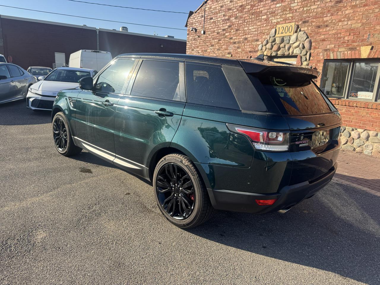 Land Rover Range Rover Sport 4WD 4dr V8 2016