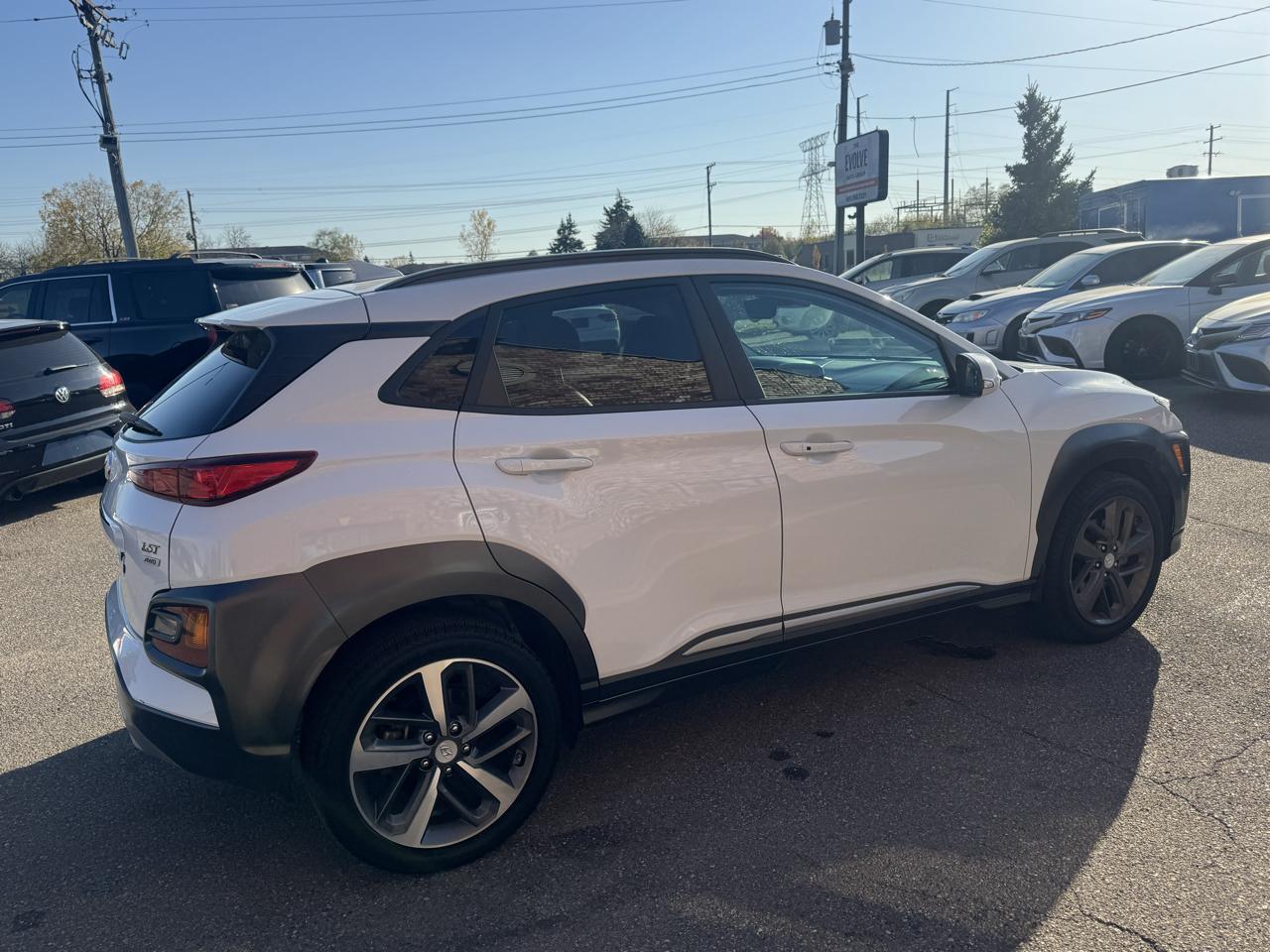 Hyundai Kona Limited AWD 2021