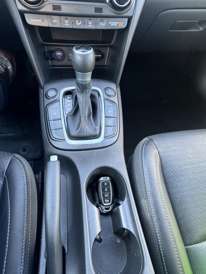 Hyundai Kona Limited AWD 2021
