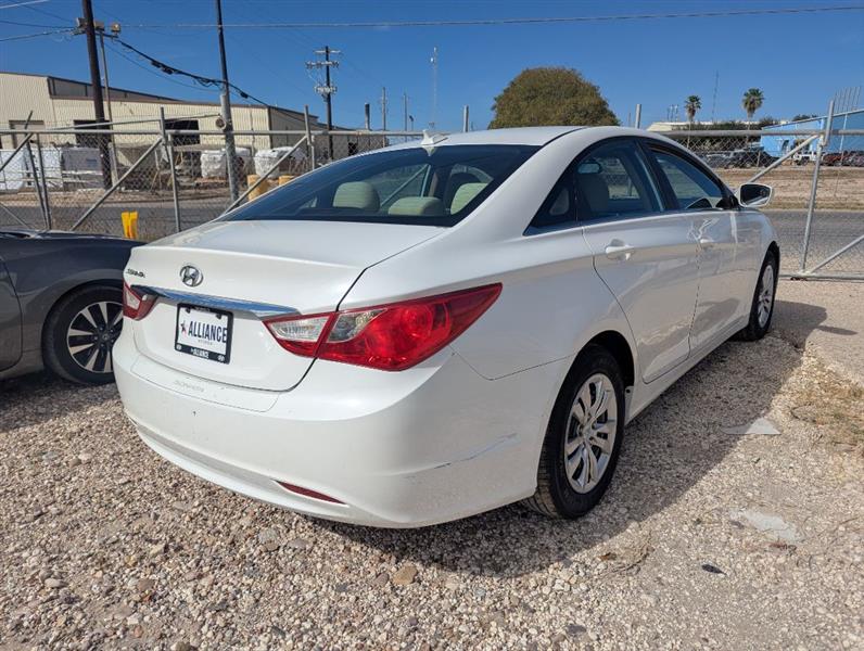 Hyundai Sonata GLS 2013