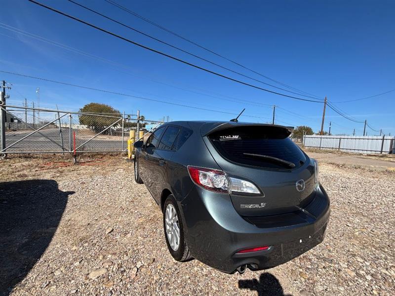 Mazda MAZDA3 i Grand Touring MT 5-Door 2013