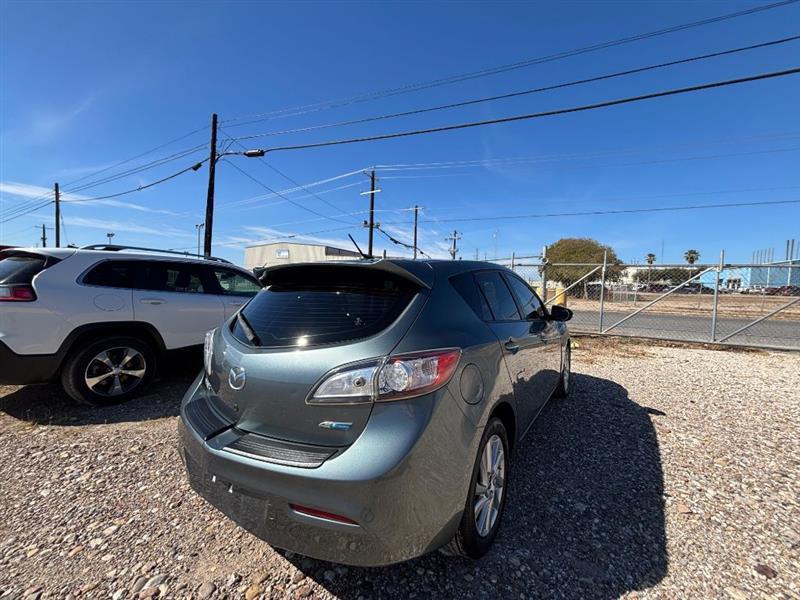 Mazda MAZDA3 i Grand Touring MT 5-Door 2013