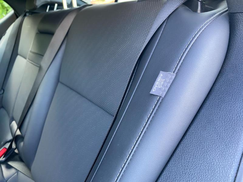 Lexus IS 300 RWD 2021