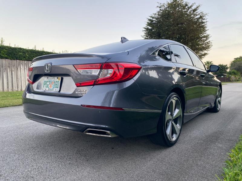 Honda Accord Touring 2.0T 2020