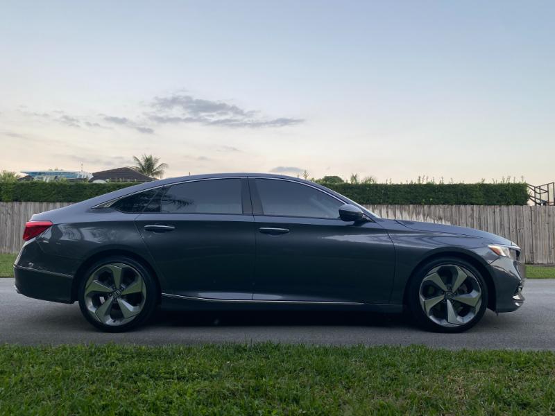 Honda Accord Touring 2.0T 2020