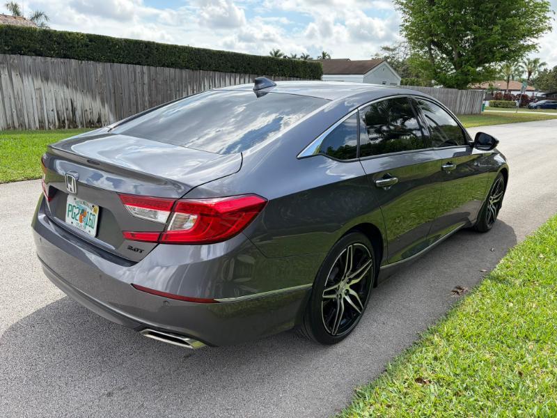 Honda Accord Touring 2.0T 2022