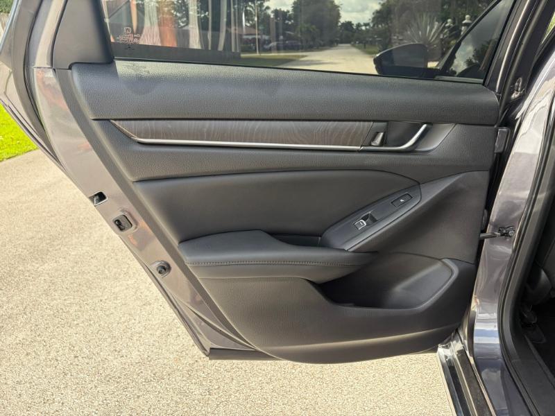 Honda Accord Touring 2.0T 2022