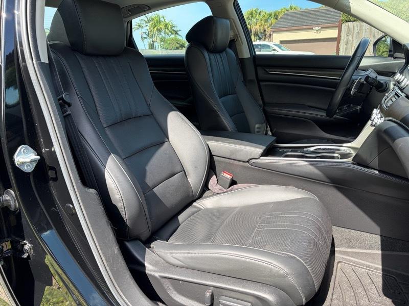 Honda Accord Hybrid Touring 2021