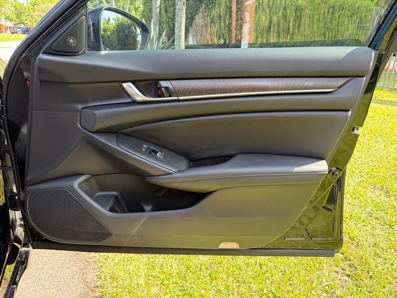 Honda Accord Hybrid Touring 2021