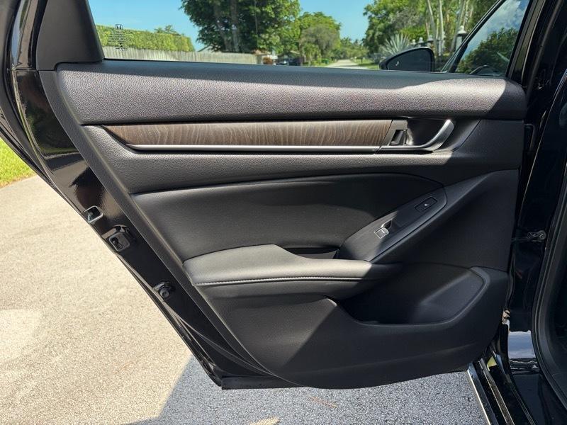 Honda Accord Hybrid Touring 2021