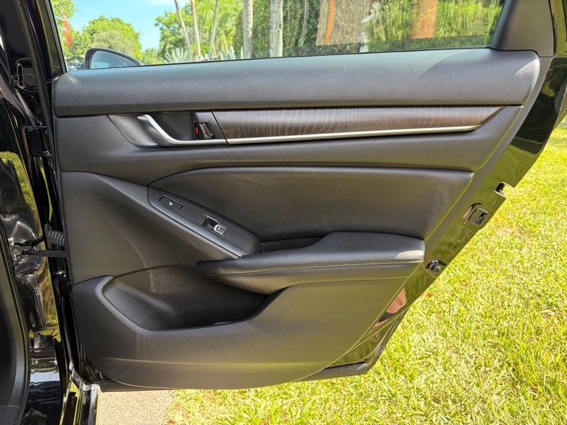 Honda Accord Hybrid Touring 2021