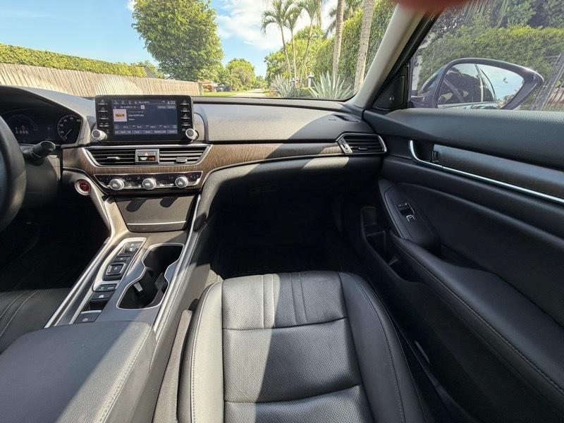 Honda Accord Hybrid Touring 2021
