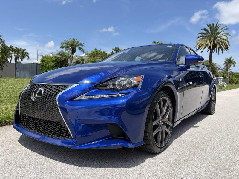 Lexus IS 300 AWD 2016