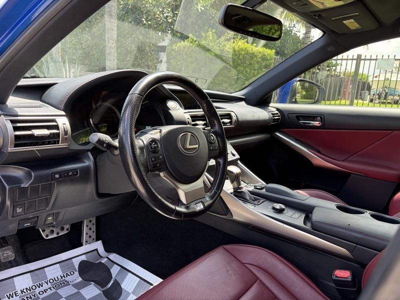 Lexus IS 300 AWD 2016