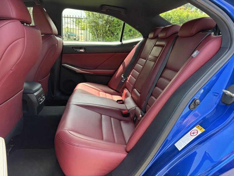 Lexus IS 300 AWD 2016